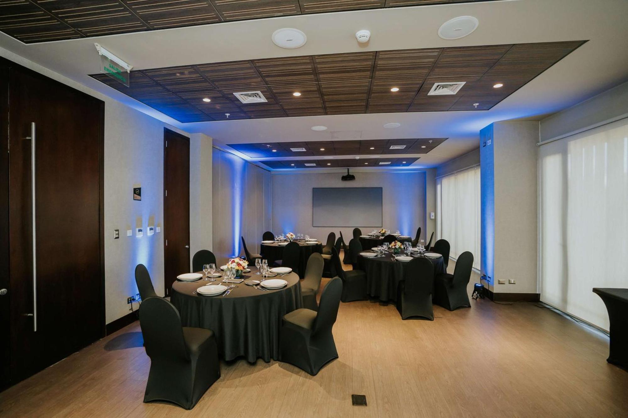 Best Western Ferrat Temuco Bagian luar foto
