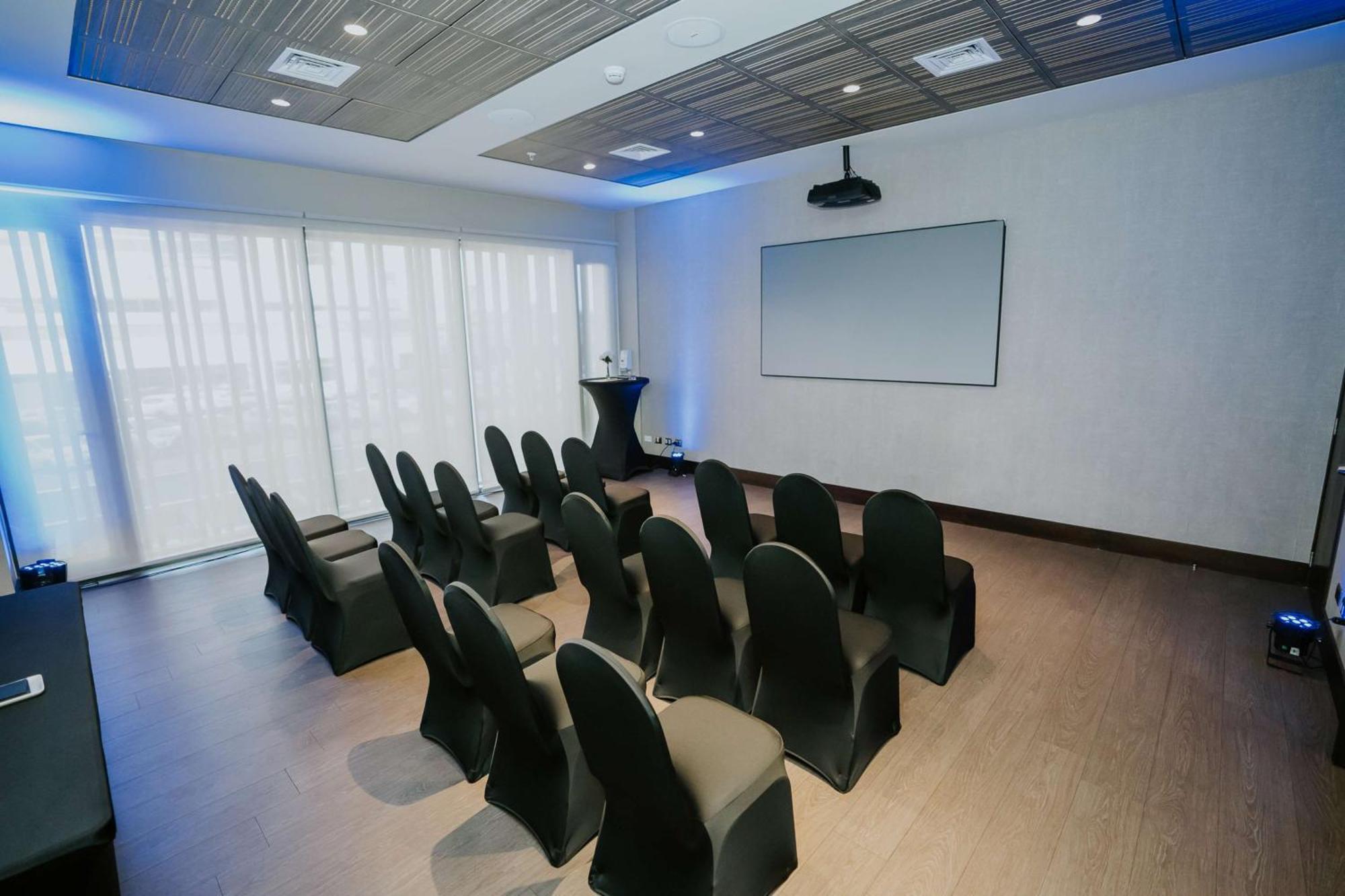 Best Western Ferrat Temuco Bagian luar foto