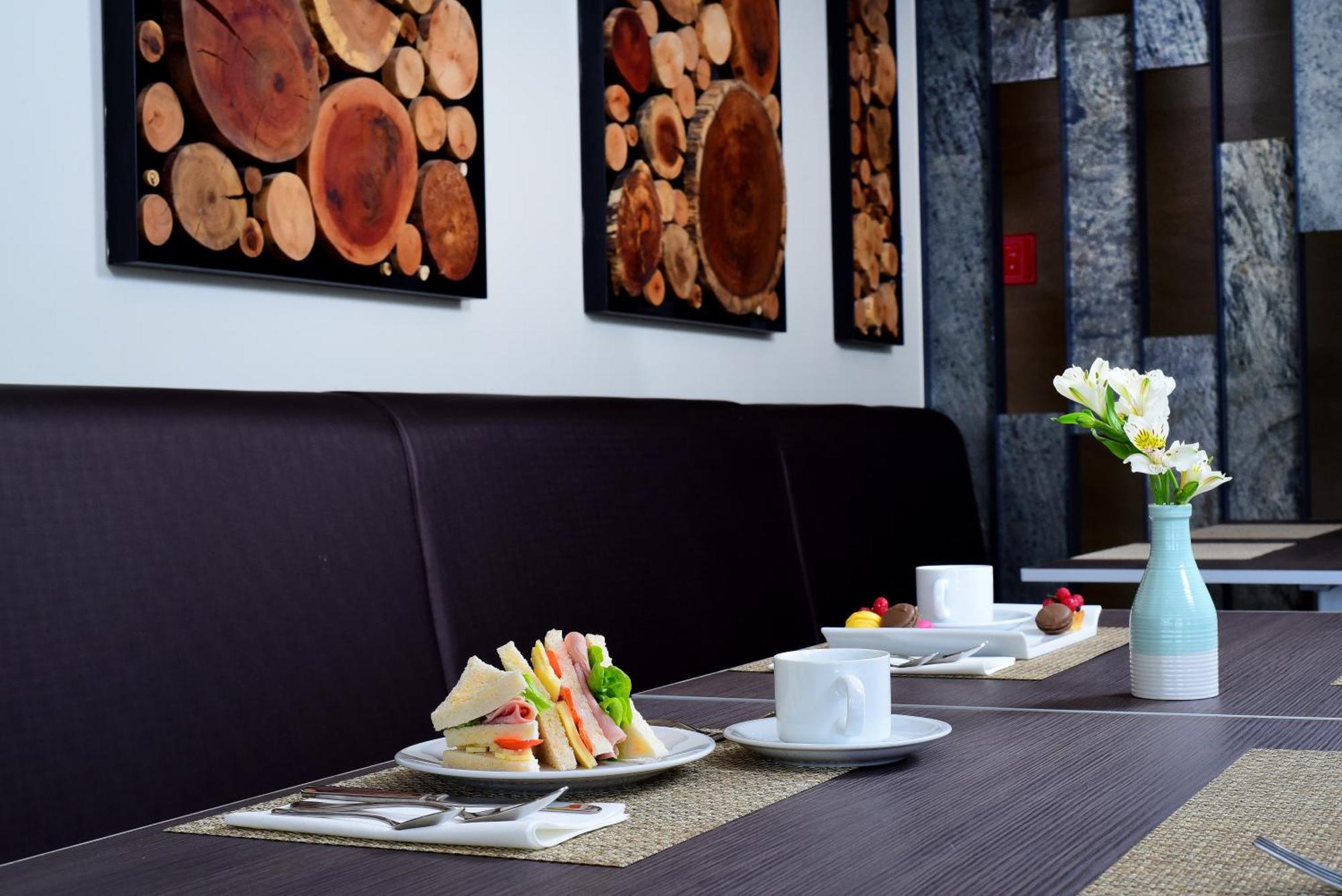 Best Western Ferrat Temuco Bagian luar foto